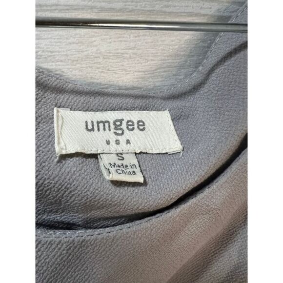 Umgee Cold Shoulder‎ Top Ruffle Gray Small NWOT - Picture 5 of 6